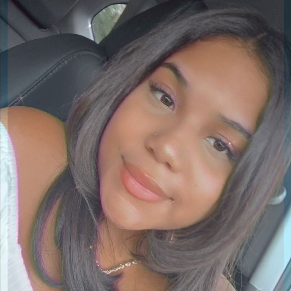 Meet your Posher, Jasmine